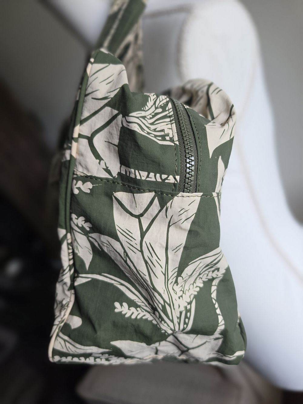 Aloha Collection Weekender Olive Ti Leaf NWOT - Picture 5 of 11